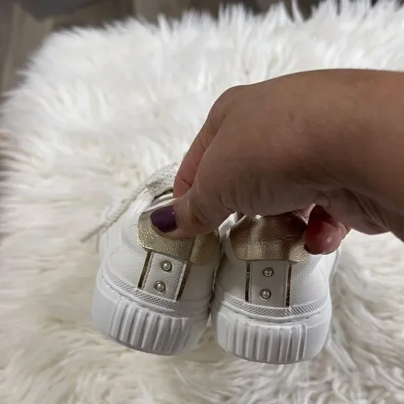 Zara White Sneakers with Gold Trim - Picture 3 of 7